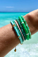 Caroline @c_a_r_o_l_i_n_e_f_o_r_t fait voyager nos bijoux à Cancùn