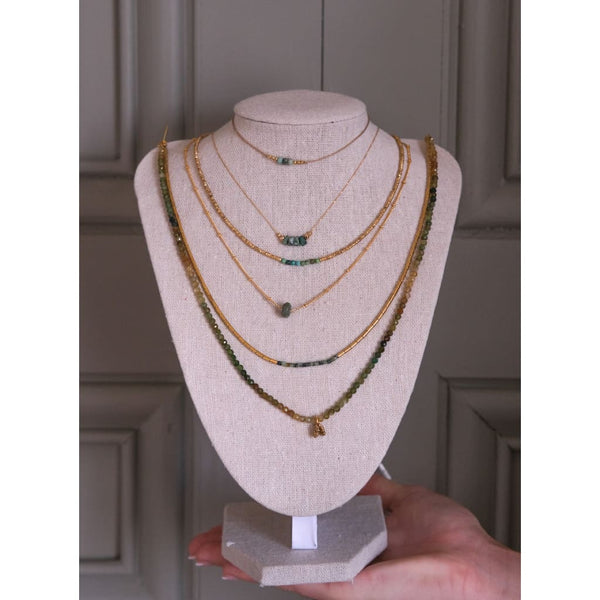 COLLIER LAENA